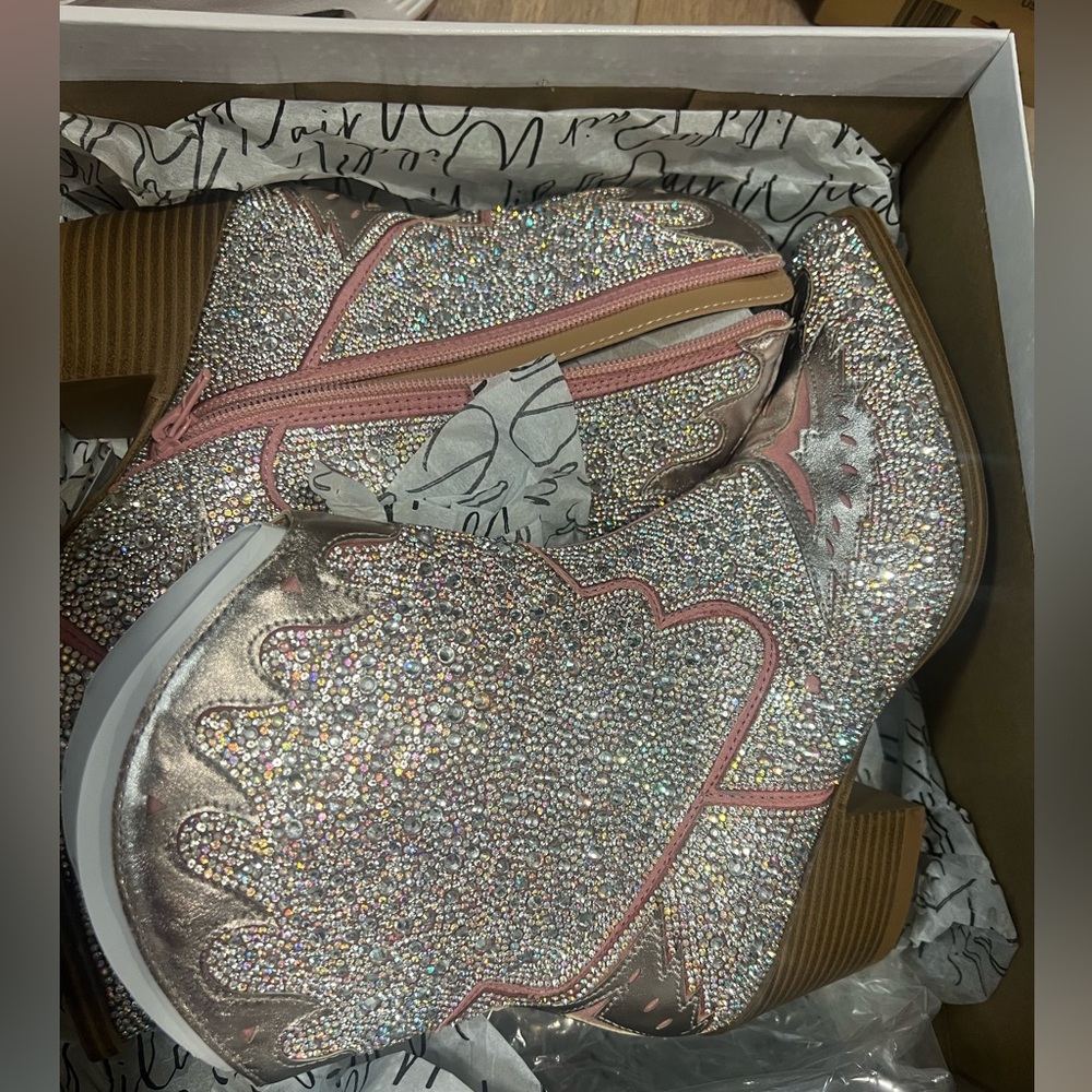 Wild Pair Silver Glitter Cowboy Boots - Picture 3 of 3